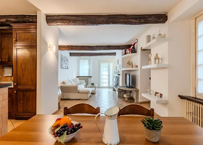 Appartement Lungolago By Interhome