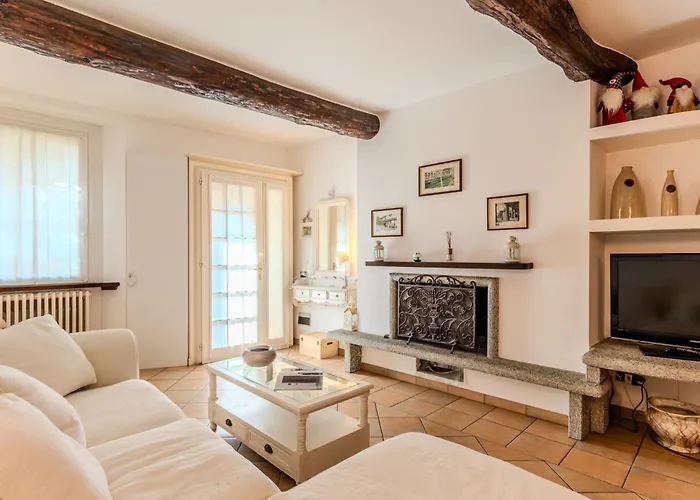 Lungolago By Interhome *