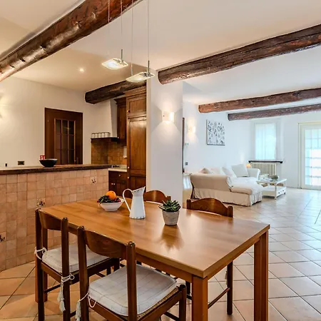 Apartment Lungolago By Interhome Lecco