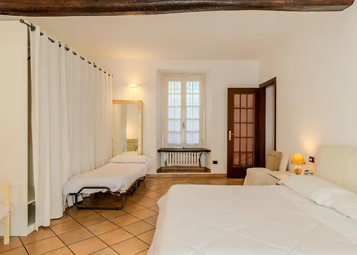 Lungolago By Interhome Lägenhet Lecco