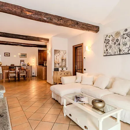 Lungolago By Interhome Apartamento *